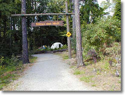 Eingang zum Bärenlehrpfad (c) Bärenpark
